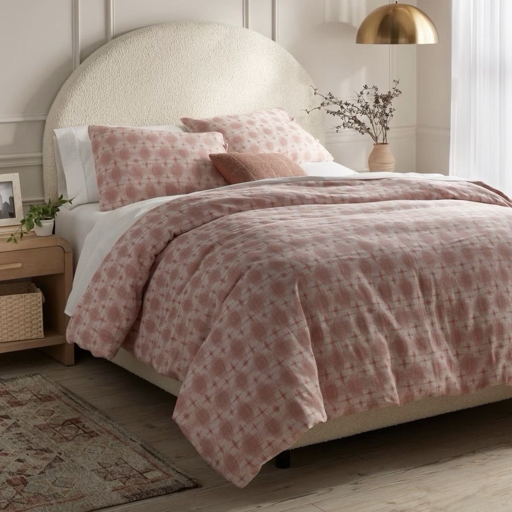 King Yarn Dye Ikat Duvet Cover and Sham Set Ivory/Mauve - Threshold New